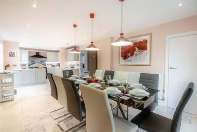 Image de 6 Bed in Llandudno (oc-s33417)