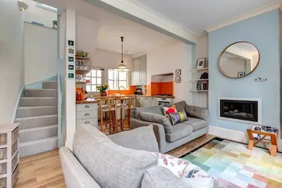 Image de 2 Bed in Dartmouth (oc-bc1023)