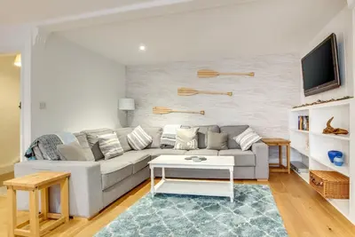 Image de 3 Bed in Dartmouth (oc-bc0512)