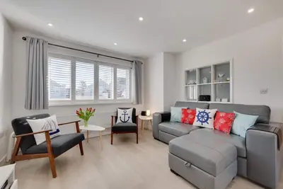 Image de 2 Bed in Swanage (oc-wy606)