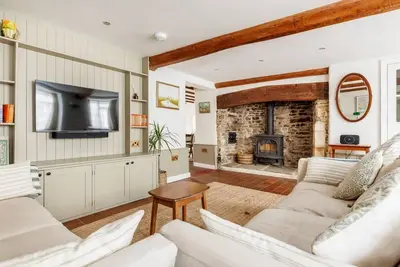 Image de 3 Bed in Burton Bradstock (oc-c33542)