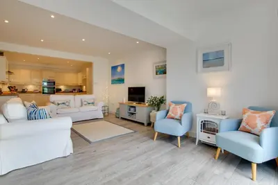 Image de 4 Bed in Little Petherick (oc-urchpe)