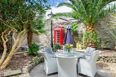 Image de 6 Bed in Tenby (oc-pw9249)