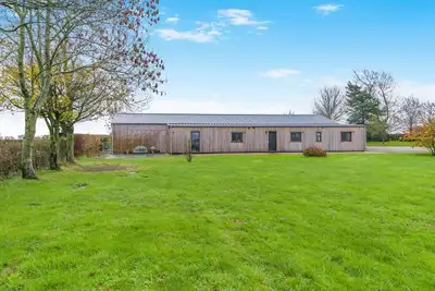 Image de 2 Bed in Hinton Blewett (oc-g34070)
