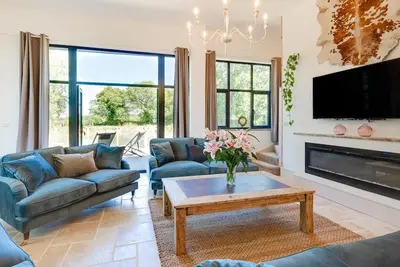 Image de 5 Bed in Briston (oc-2304)