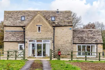 Image de 2 Bed in Lechlade (oc-77493)