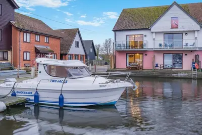 4 Bed in Horning (oc-s34101)