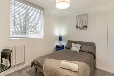 Image de 3 Bed in Newport (oc-p34124)