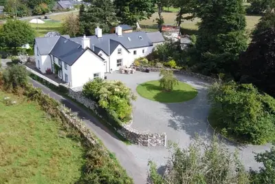 Image de 4 Bed in Brithdir (oc-wag722)