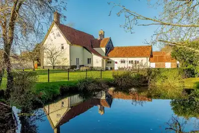 Image de 5 Bed in Metfield (oc-stfarm)