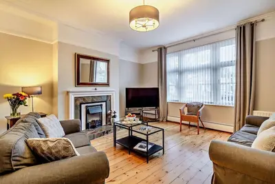 Image de 4 Bed in Southwold (oc-stjam)