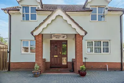 Image de 4 Bed in Woodbridge (oc-s27356)