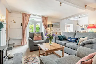 Image de 2 Bed in Weybourne (oc-h27517)