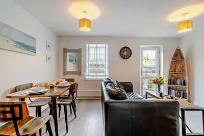 Image de 2 Bed in Broad Haven (oc-f27801)