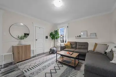 Image de Modern 1br w/ Parking – Ideal for Mid-Term Stays
