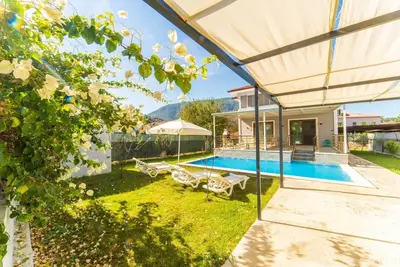 Villa Serafina - Quatre Chambres Villa, Couchages 8