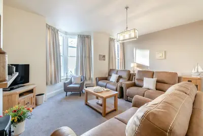 4 Bed in Whitby (oc-b28403)