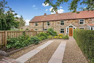 2 Bed in Sleights (oc-m29200)