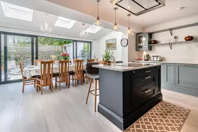 Image de 4 Bed in Tenby (oc-s30142)