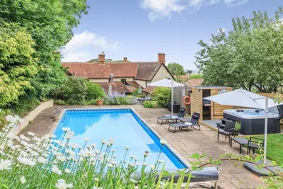 Image de 8 Bed in Nether Stowey (oc-c30194)