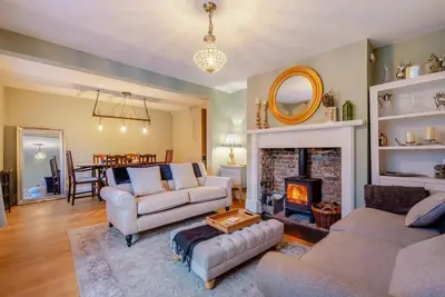 Image de 4 Bed in Maidstone (oc-s30425)