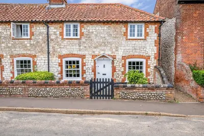 Image de 2 Bed in Burnham Overy Staithe (oc-p30460)