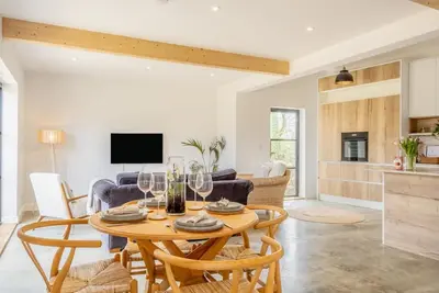 Image de 2 Bed in Whitwell (oc-t30477)