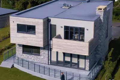 Image de 5 bedroom modern home Hayling Island \nPeaceful family stays