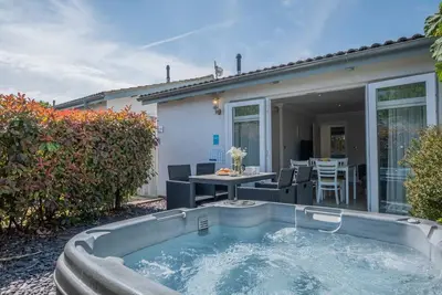 Image de 2 Bed in Totland Bay (oc-c30684)