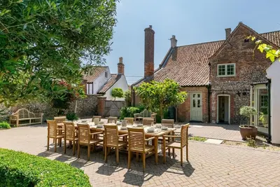 Image de 5 Bed in Walsingham (oc-r30796)