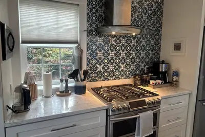 Image de Etoile Bleue - A water view retreat with sauna on Bainbridge Island