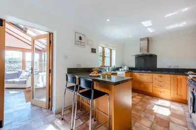 Image de 3 Bed in Brockenhurst (oc-w30959)