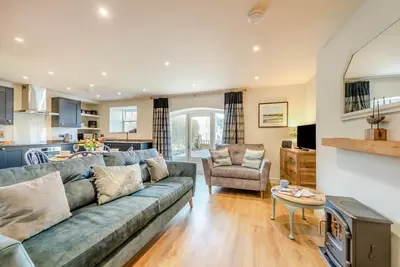 Image de 2 Bed in Little Haven (oc-b31782)