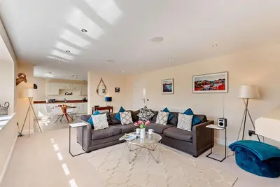 Image de 2 Bed in Windermere (oc-m31843)