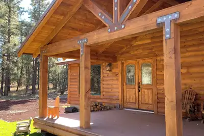 Image de Private Luxury cabin near Williams on Historic Ranch 15 minutes from Williams!