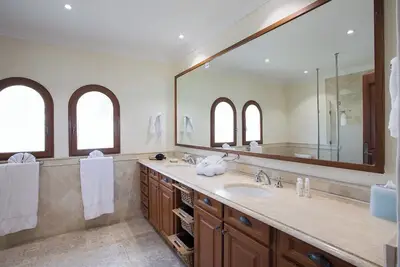 Image de La Salamandre   Lagoon view Villa   Private Dock