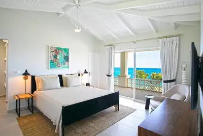 Falaise des Oiseaux   Clifftop villa with Stunning Views