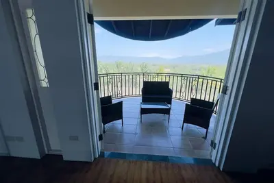 Image de Fabulous 4-bedroom house with Ac in charming Bog Walk