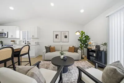 Image de Oak Haus • Bright Modern Stay