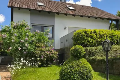 Image de Maison & jardin dans la forêt près d'Oberpfalz
