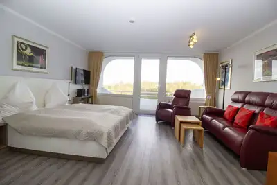 Image de Trafalgar App. 334-55m² vacation apartment in Döse, close to the beach, swimming pool and sauna