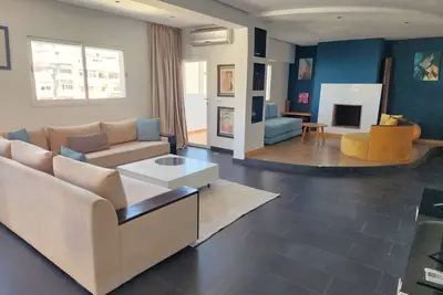 Image de Number Twelve Triangle d'or by Ib Signature - Superbe 4br - 215m² - Terrasse