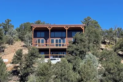 Image de Gorgeous 4-bedroom house with stunning Sangre de Cristo and Wet Mountain Views