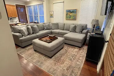 Image de Penny Lane-Walking Distance To Square & Grove