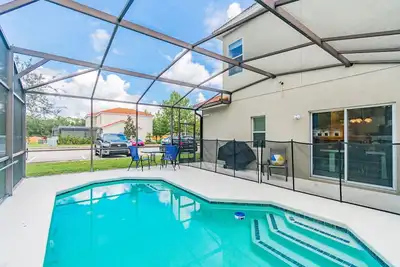 Image de 4br Home w/ Pool in Bella Vida Resort