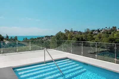 Image de Bright apartment, private terrace and swimming pool