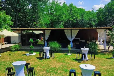 Image de Luxury apartment with Jacuzzi & Pool – Heaven Niš