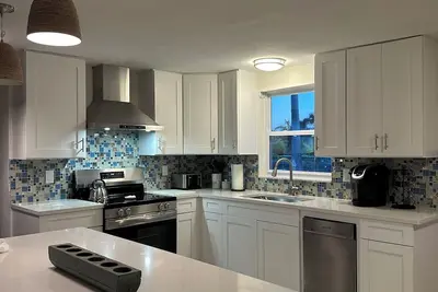 Image de Waterfront 2-bedroom house in beautiful Hudson mins from the Gulf