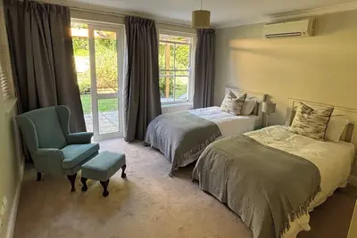 Image de Relaxed Constantia 2br Home w/ Hot Tub, Fast Wi-Fi & Full Kitchen