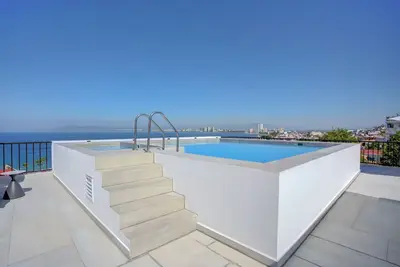 Image de Rooftop Pool & Ocean Views Malecón, 5 de Diciembre
